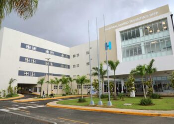 Presidente Abinader inaugura hospital en Santo Domingo Norte