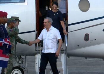 Presidente Abinader regresa al país tras participar de actividades en Nueva York