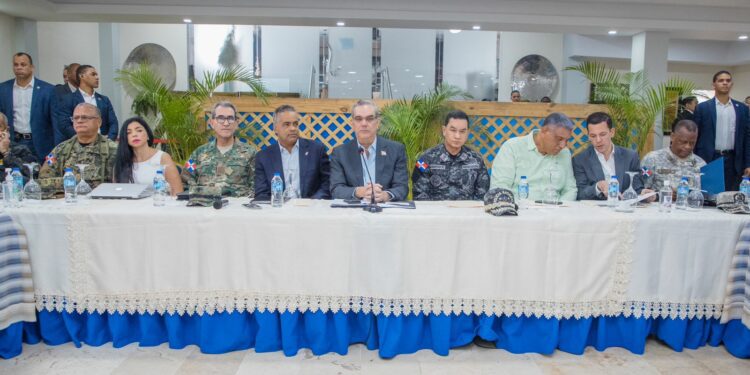 Presidente Abinader informa captura de cinco delincuentes "Tops"