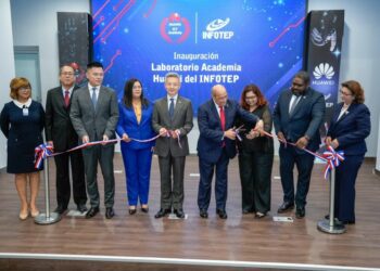 Con apoyo de HUAWEI inauguran academia TIC operará en edificio de INFOTEP