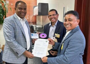 PLD entrega padrón a JCE de más de 2 millones de miembros