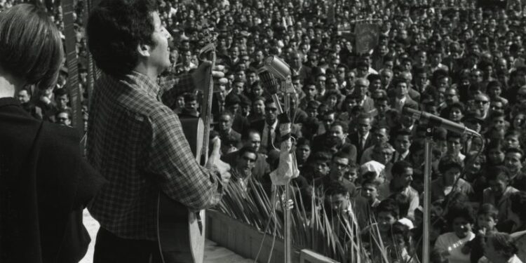 Chile: Condenan siete exmilitares por el asesinato de Víctor Jara 