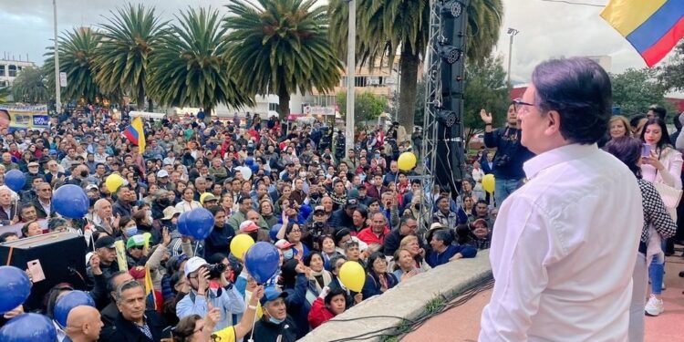 Ecuador en estado de shock tras el brutal asesinato de Fernando Villavicencio