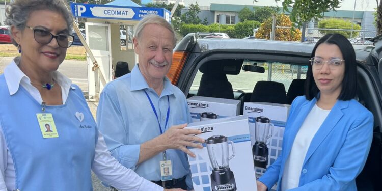 Fundación Dr. Juan Ml. Taveras Rodríguez recibe donación para pacientes de PKAN