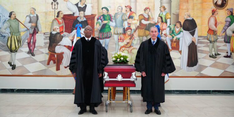 UASD rinde honras fúnebres al director del Centro de la Academia en Nagua