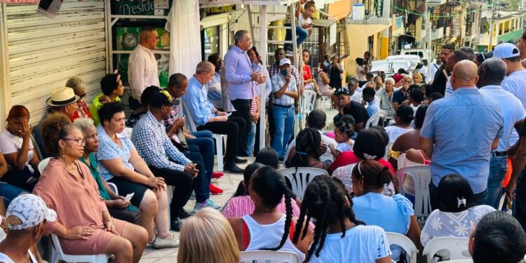 Asegura unas 30 encuestas dan ganador al presidente Luis Abinader en las elecciones del 2024