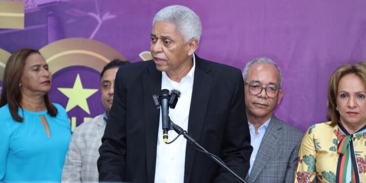 PLD selecciona a Domingo Contreras, René Polanco y Nelson Guillén como candidatos a alcaldes