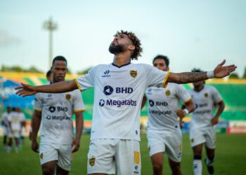 Pantoja remonta ante Vega Real y consigue segundo triunfo al hilo