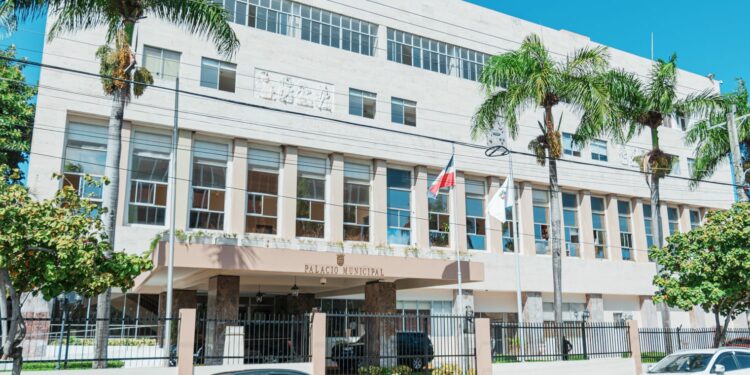 Alcaldía del DN exhorta no sacar basura ante el paso tormenta Franklin