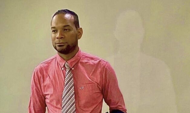 Arrestan a comunicador en Sosua por acusación de abuso sexual a joven aspirante a trabajo