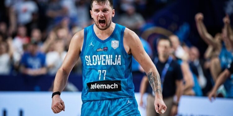 Estados Unidos impresiona ante Grecia en Mundobasket