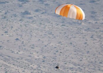 Ciencia.-La NASA ultima preparativos para la llegada de muestras de Bennu