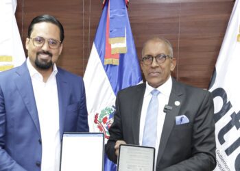 Firma digital permitirá a la Contraloría agilizar la aprobación de miles de expedientes