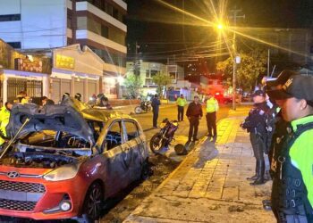 Dos coches bomba explotan en Quito sin causar víctimas