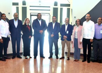 Ministerio de Economía y CNE fortalecen colaboración por  energías renovables