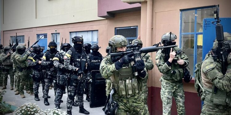 Lasso reconoce lucha contra el crimen en Ecuador "han generado reacciones violentas"