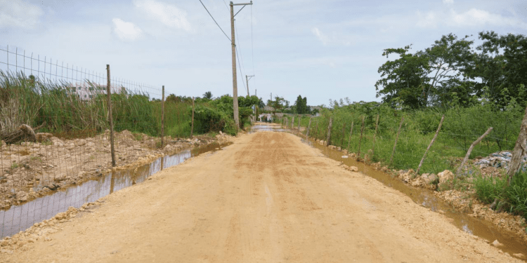 Ministro de Turismo deja iniciados trabajos en vías de Las Terrenas, Samaná