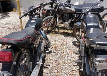 Policía recupera en Barahona motocicleta sustraída hace dos años en San Isidro, SDE
