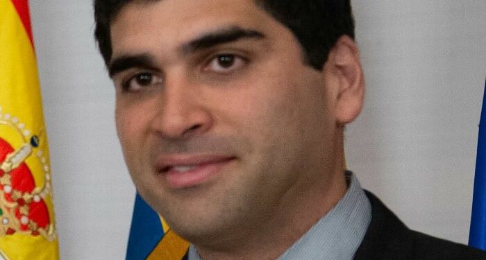 Otro candidato presidencial en Ecuador escapa ileso de un tiroteo entre policía y atracadores