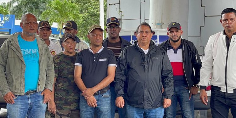 Diputado recorre Monseñor Nouel y verifica planes de prevención ante la tormenta Franklin