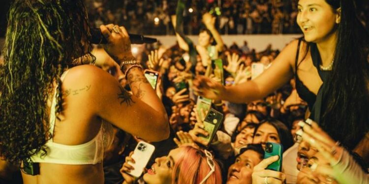 Tokischa defiende su actuación exitosa en Ecuador