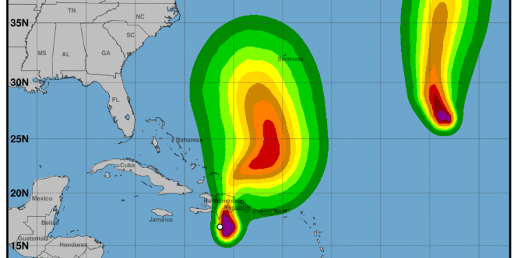 La tormenta Franklin toca tierra dominicana con fuertes aguaceros