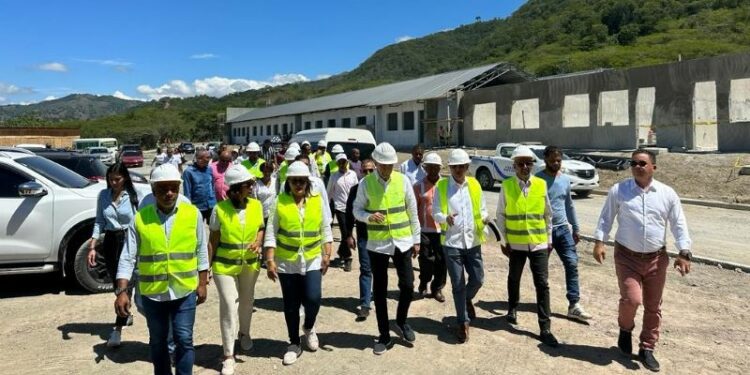 La construcción recinto Universidad ISA en Bohechío está avanzada en un 80%