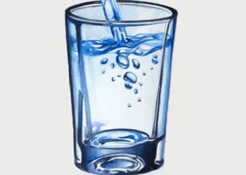 Descubrimiento con un vaso de agua podría cambiar la comprensión del universo