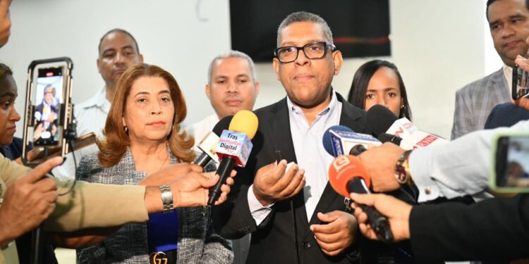 JCE inicia clonado de equipos para las primarias del PRM el  1 de octubre