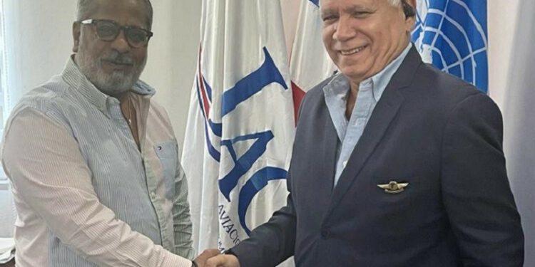 Presidentes Tripulantes VIP y JAC abordan sobre desarrollo aeronáutico RD
