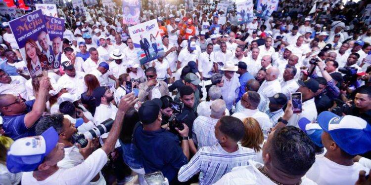 Abinader anuncia presencia activa del PRM en las calles para defender gestión de gobierno 
