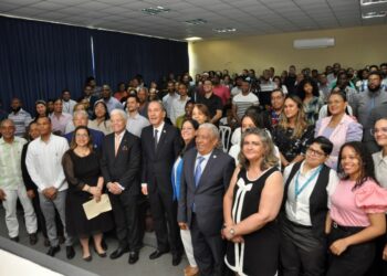 MESCYT anuncia más capacitación para maestros del programa Inglés de Inmersión