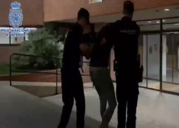 Se entrega dominicano presunto autor de muerte de una mujer en Madrid