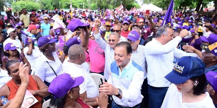 Abel Martínez critica al Gobierno por distracción con mentiras en rueda de prensa semanal