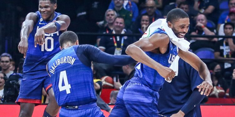 EE.UU. arrasa a Italia y avanza a las semifinales de la Copa Mundial FIBA