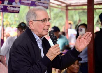 Danilo Medina critica los apagones:  “Dejamos un país totalmente iluminado”