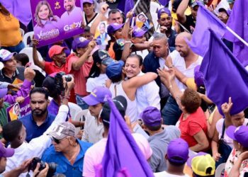 Abel Martínez encabezará marcha en la capital y proclamará a Víctor Fadul en Santiago