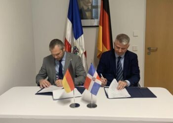 MICM y BVMW firman acuerdo para impulsar inversiones entre RD y Alemania