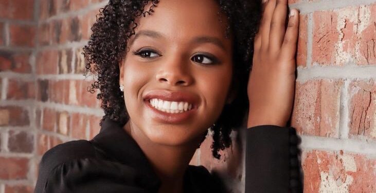 Charlize Morrison Jiménez gana siete categorías literarias de los Scholastic Art & Writing Awards"