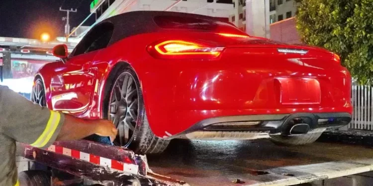 Al menos cuatro Legisladores son dueños de lujosos carros retenidos por la Policía