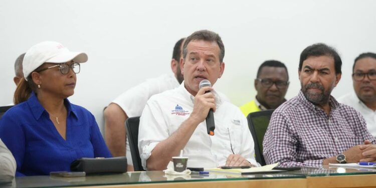 MICM se reúne con comerciantes de Dajabón para abordar el cierre fronterizo