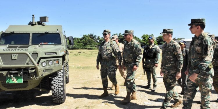 Ministro de Defensa supervisa frontera con Haití y garantiza su Seguridad