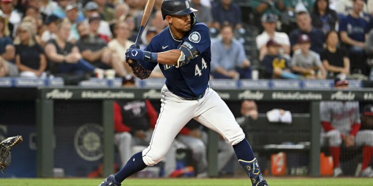 Julio Rodríguez: Un fenómeno dominicano rescribiendo la historia de las grandes ligas