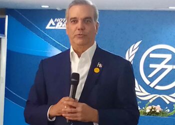 Abinader dice en La Habana que grupos de agentes anarquistas en Haití les preocupan más que canal en Río Masacre