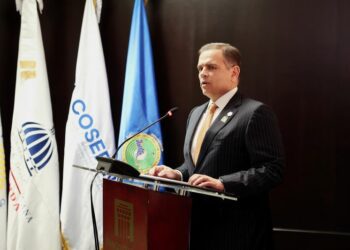 Ministro de Hacienda explica importancia RD alcance el Grado de Inversión 