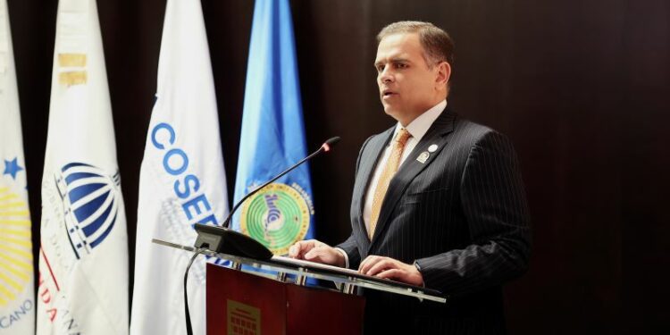 Ministro de Hacienda explica importancia RD alcance el Grado de Inversión 