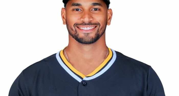 Ravelo y Mercado dos importados contratados por las Águilas