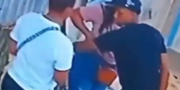 Policía captura a prófugo por homicidio y asalto a mujeres en Los Guaricano 