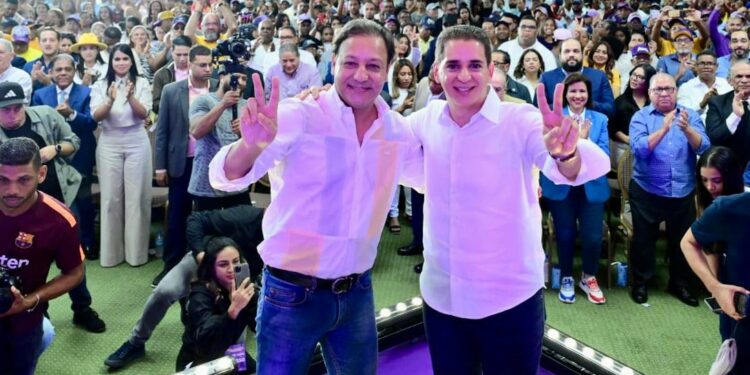 PLD proclama de Víctor Fadul como su candidato a alcalde