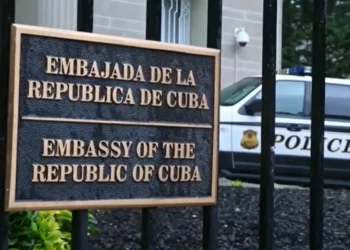 EEUU tilda de "inaceptable" el ataque con cócteles molotov contra la Embajada de Cuba en Washington